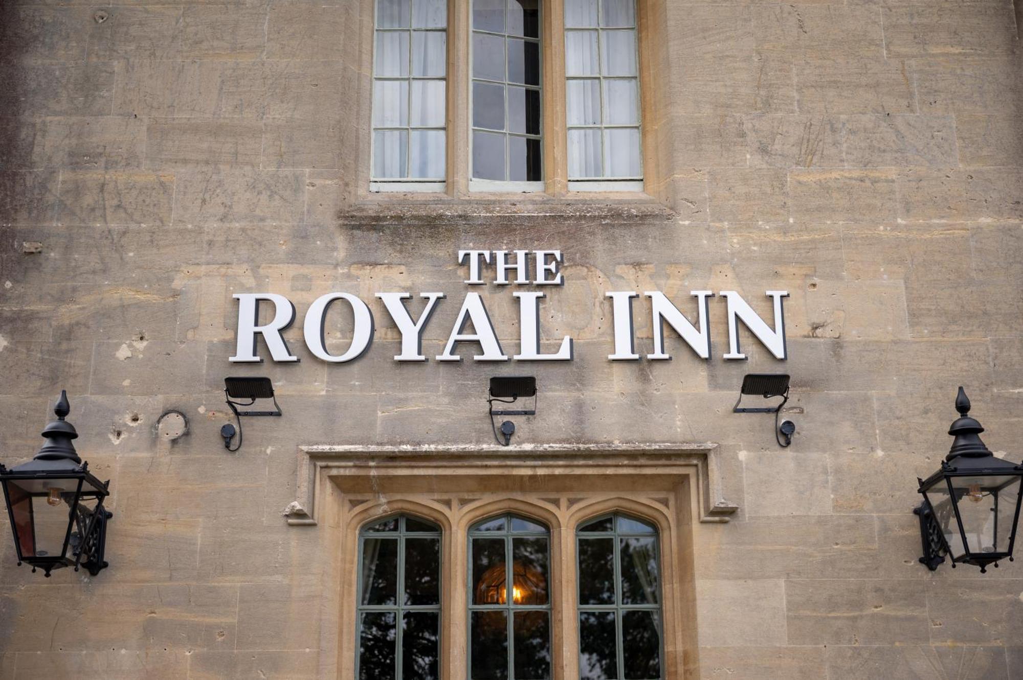 The Royal Inn By Chef & Brewer Collection 포티쉬헤드 외부 사진