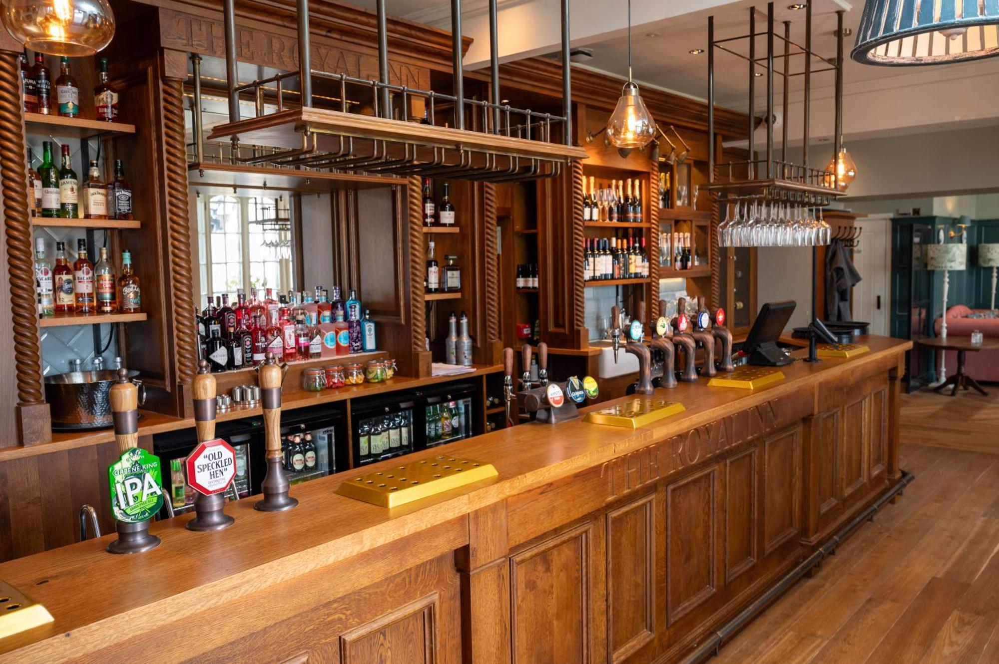 The Royal Inn By Chef & Brewer Collection 포티쉬헤드 외부 사진